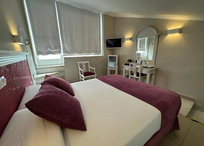 Hotel Plaza Cavana